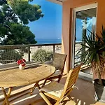 Azure Horizon - Sea View&free Parking *