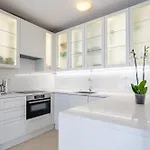 Azure Horizon - Sea View&free Parking Appartement Split