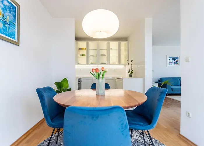 Azure Horizon Apartament Split